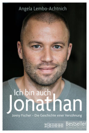 Als schwarzes Schaf der Familie bezeichnet Jonny Fischer den Jungen, der er einst gewesen ist. Auf den Namen Jonathan getauft, wuchs er in einem streng christlichen Elternhaus auf. Für bedingungslose Liebe war kein Platz. Als Jonathan zehn war, gründete sein Vater eine radikale Glaubensgemeinschaft und teilte die Welt noch mehr als zuvor in Gut und Böse ein. Obwohl Jonny Fischer als Teenager dem Sektenjungen Jonathan den Rücken kehrte, seinen Namen änderte und am Lehrerseminar in Zug ein neues Leben begann, konnte er sich der Prägung, die er in seiner Kindheit erfahren hatte, nie ganz entziehen. Erst recht nicht, als er sich einzugestehen begann, dass er sich zu Männern hingezogen fühlt. Sosehr er sich auch bemühte, er fand nicht, wonach er suchte. Jonny Fischer verausgabte sich bis zur Erschöpfung. Verletzungen, Schlaflosigkeit, Alkohol in rauen Mengen und 2012 der Zusammenbruch, der in einer Klinik endete. Der Weg aus der Krise führte ihn in die dunkelsten Winkel seiner Vergangenheit und zur Erkenntnis, dass er Anerkennung und Liebe zuallererst bei sich selbst suchen musste. In diesem Buch schildert er die Versöhnung mit seiner Geschichte, die Versöhnung mit Jonathan.