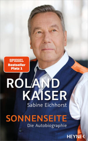 Ein großer Entertainer - Ein großes Leben Nur wenige deutschsprachige Künstler blicken auf eine solche Karriere zurück: Seit fast 50 Jahren steht Roland Kaiser auf der Bühne, Hits wie Santa Maria, Joana, Dich zu lieben oder Warum hast du nicht nein gesagt machten ihn bekannt, er verkaufte mehr als 90 Millionen Tonträger, wurde mit Preisen geehrt und trat so häufig in der ZDF-Hitparade auf wie niemand sonst: 67 Mal. Die Konzerte seiner jährlichen Kaisermania in Dresden sind in wenigen Minuten ausverkauft. Angefangen hat es ganz unglamourös. 1952 in Berlin zur Welt gekommen, gab seine leibliche Mutter ihn fort. Ronald Keiler, wie er damals hieß, wuchs bei einer Pflegemutter auf, einer einfachen und warmherzigen Frau - deren gelebte Werte ihn bis heute leiten: Anstand, Ehrlichkeit, Konstanz. Er erlebte den Mauerbau, hörte 1961 Willy Brandts Rede vor dem Schöneberger Rathaus und 1963 John F. Kennedy, als er sagte Ich bin ein Berliner. Durch einen Zufall wurde er mit 21 Jahren ins legendäre Hansa-Tonstudio eingeladen, sang In the Ghetto - und bekam umgehend einen Plattenvertrag. Aus Ronald Keiler wurde Roland Kaiser. 1976 gelang ihm mit Verde ein erster Erfolg, 1980 mit Santa Maria der große Durchbruch. In fast fünf Jahrzehnten hat Roland Kaiser miterlebt, wie Deutschland sich veränderte. Und natürlich hat auch er sich verändert. Im Jahr 2000 erkrankte er an der chronisch obstruktiven Lungenerkrankung COPD - nur eine Transplantation rettete ihm das Leben. Dass dieses zweite Leben auch zu einer zweiten Karriere führte (sein Duett Warum hast du nicht nein gesagt mit Maite Kelly wurde bis heute sagenhafte 150 Millionen Mal auf YouTube geklickt und wurde mittlerweile 5-fach mit Gold ausgezeichnet), macht ihn dankbar und demütig. Er engagiert sich in zahlreichen Stiftungen und sozialen Einrichtungen, um etwas zurückzugeben. Wie sehr Solidarität und Gerechtigkeit im Leben zählen, das hat er schon als Junge im Berliner Wedding gelernt. In Sonnenseite blickt Roland Kaiser zurück - und erzählt dabei nicht nur aus seinem Leben, sondern immer wieder auch deutsche Zeitgeschichte. Ein Buch für seine Fans und alle, die sich für Schlager und Politik, für Musik und Nachkriegsgeschichte begeistern. Ausstattung: m. Bildteil