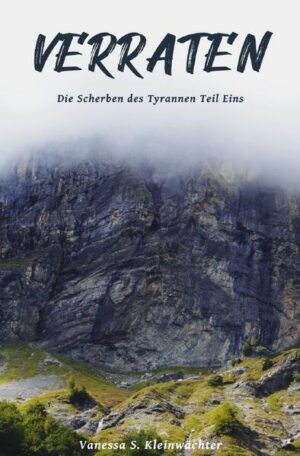 »Freundschaft kann Wege finden, wo keine zu sein scheinen.« Dieser Satz ihres besten Freundes Jake geht der jungen Magierin Nael einfach nicht mehr aus dem Kopf. Selbst dann nicht, als er auf die Eliteakademie wechselt und sie immer stärker vernachlässigt. Und nicht einmal, als er anfängt, die Positionen des Tyrannen Cabrysz zu übernehmen. Darfst du einen Menschen aufgeben, der dir einen Splitter seiner Seele anvertraut hat? Kannst du mit einem Menschen weiter befreundet sein, den du kaum noch wiedererkennst? Und vor allem: Wie erträgst du den Schmerz, wenn dir die Seele gebrochen wurde?