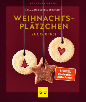 Endlich Weihnachtsplätzchen schlemmen was das Zeug hält - zuckerfreier Genuss für die schönste Zeit des Jahres! Kennen Sie das Gefühl, an Weihnachten immer auf die Figur achten zu müssen oder die eigenen Kinder zu ermahnen, nicht zu oft zur Plätzchendose zu rennen? Das hat jetzt ein Ende, denn die zuckerfreien Plätzchen und Kekse kommen komplett ohne Haushaltszucker aus. Die beiden Spiegel-Beststeller-Autorinnen Lena Merz und Annina Schäflein schreiben auf ihrem Familienblog www.breifreibaby.de seit 4 Jahren über gesunde, zuckerfreie Rezepte. Die beiden haben viel praktische Erfahrung und Feedback aus der Community, was zuckerfreie Backrezepte angeht. Praxistipps und Warenkunde Während auf Haushaltszucker und Zuckerersatzstoffe komplett verzichtet wird, schmecken die Plätzchen im Buch nach der feinen Süße von Obst, Trockenfrüchten, Kokosblütenzucker sowie Reissirup. Diese Süßungsmittel werden in geringen Mengen eingesetzt - darüber freut sich Ihr Blutzuckerspiegel, der nur langsam ansteigt. Außerdem überzeugt der Einsatz verschiedener Mehle, Nüsse und Gewürze in drei Kategorien: Klassiker (Bethmännchen, Nusskipferl, Zimtsterne) Moderne Plätzchen (Tahincookies, Maulbeerpralinen sowie Zimtkracher) Geschenke aus der Küche (Ideen für einen kulinarischen Adventskalender) Zuckerfreie Plätzchen für Kinder Damit auch schon die Kleinsten mitnaschen können, gibt es mehr als 10 Rezept im Buch, die nur auf die Süße von Obst zurückgreifen. So können schon Babys im ersten Lebensjahr mit naschen. Auch Ältere müssen keine Scheu mehr vor dem Griff in die Keksdose zeigen. Besonders beliebt und einfach herzustellen sind: Husarenkrapfen mit zuckerfreier Fruchtkonfitüre Orangen-Kokos-Kugeln als feine Pralinen Apfelhörnchen mit nur 7 Zutaten Weihnachtsplätzchen und Geschenke aus der Küche Neben vielen traditionellen Gebäcken in Plätzchenform, gibt es auch Pralinen, Kugeln, Stollen, Ausstecher sowie diverse Geschenke aus der Küche. Denn in der Adventszeit trifft man sich gerne mit Freunden auf ein: Früchtebrot (auch als Backmischung zum Verschenken) Bananenbrot aus dem Glas Einen Tannenbaum aus Blätterteig Chai-Tee-Zimtschnecken mit Frosting Darüber hinaus liefern die Autorinnen mit selbstgemachten Glühwein-Gummibärchen, Weihnachtsgranola und gewürzten Nüssen auch viele Ideen für einen kulinarischen Adventskalender.