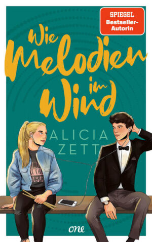 Band 2 der YA-Trilogie von Spiegel-Bestseller-Autorin Alicia Zett Toni und Lukas sind schon lange ineinander verliebt. Das wissen alle auf Schloss Mare, dem Elite-Internat an der Nordseeküste. Doch die beiden kommen aus unterschiedlichen Welten, was ihre Liebe eigentlich unmöglich macht: Lukas ist ein Spross des dänischen Königshauses. Toni hingegen spricht selbst mit ihren besten Freundinnen nicht über ihre schwierigen familiären Verhältnisse und versteckt sich hinter einer sorgfältig errichteten Fassade. Wenn ihr zu Hause alles zu viel wird, flüchtet sie sich in ihre Liebe zum Fußball oder in die Musik. Als der Schlagzeuger der Internatsband ausfällt, bietet Lukas Toni den Platz an. Und von jetzt auf gleich verbringen die beiden immer mehr Zeit zusammen. In dieser Geschichte geht es unter anderem um: Friends-to-Lovers, royale Vibes, ganz viel Musik sowie Mental-Health-Themen Alle Bände sind unabhängig lesbar und handeln von einer Freund*innen-Clique Die Autorin auf Social Media: @aliciazett