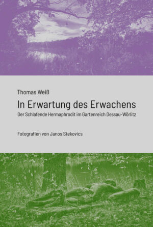 Im Dessau-Wörlitzer Gartenreich, UNESCO Weltkulturerbe, liegt zwischen Bäumen versteckt auf einer kleinen, unzugänglichen Insel im Beckerbruch ein versteinertes Wesen. Es ist eine der wenigen existierenden Kopien der antiken Skulptur des Hermaphroditen. Kaum von den Besuchern wahrgenommen, ist er seit mehr als zwei Jahrhunderten dem Wirken der Jahreszeiten ausgesetzt. Dabei käme diesem in sich weibliche und männliche Geschlechtsmerkmale vereinenden Wesen gerade an dieser Stelle eine exponierte Bedeutung zu. Den kleinen Musterstaat der Aufklärung, wie ihn der Fürst Franz in beispielloser Weise schuf, besuchten einst die begeisterten Dichter und Philosophen jener Zeit. Die Faszination dieser gestalteten Landschaft als Utopie ist bis heute ungebrochen. Nur der Hermaphrodit ist vergessen. Dabei reichen gerade die ihn betreffenden Themenkomplexe Androgynität, Gender Studies, Queer-Theorie, Geschlechteridentität, sexuelle Orientierung, Körperinszenierung etc. unmittelbar in aktuelle Diskurse. Seit dem späten 18. Jahrhundert liegt das Zwitterwesen dort. Hatte sich Prinz Johann Georg von Anhalt-Dessau, der Bruder des Fürsten, hier sein Refugium neben den Tagesgeschäften gestaltet? Warum platzierte er genau dort diese künstlerisch gestaltete Ausnahme von der Regel? Warum ist dieses hinreißende plastische Bildwerk so vollständig aus dem öffentlichen Bewusstsein getilgt? Warum hat er in der Zeit des aufgeklärten Absolutismus - einer Zeit der Umbrüche, blutigen Revolutionen und neuen Orientierungen - die Skulptur vor den zahlreich flanierenden Besuchern des fortschrittlichen Fürstentums Anhalt-Dessau verborgen? Dr. Thomas Weiß, Kulturhistoriker und langjähriger Direktor der Dessau-Wörlitzer Anlagen, geht in einem essayistischen Text diesen historischen Fragen und Bezügen nach. Der Hermaphrodit im Beckerbruch lohnt unbedingt eine Neuentdeckung, zu der auch stimmungsvolle Fotografien der eindrucksvollen Skulptur am sehr besonderen Ort einladen, nebst historischen Abbildungen und literarischen Schlüsseltexten.