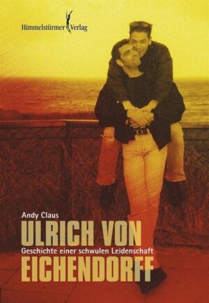 Nach dem großen Erfolg ihrer Trilogie "Masken aus Glas", "Herbstgewitter" und "Sascha" gibt es nun den vierten Roman von Andy Claus. Die Handlung führt den Leser wieder nach Köln und wer bereits die Trilogie kennt, wird sich in der Stadt am Rhein heimisch fühlen und vertrauten Personen begegnen. Der junge Anwalt Ulrich von Eichendorff stammt aus reichem Elternhaus und führt ein exzessives Leben, um sich vor seinem dominanten Vater als richtiger Mann zu beweisen. Auf Drängen seiner langjährigen Freundin gibt er seinen unsteten Lebenswandel auf, die Hochzeit ist geplant und somit sind scheinbar alle Wege in ein bürgerliches Leben geebnet. Aber während der Trauung kommt es zu einer Tragödie - maskierte Männer richten in der Kirche ein Blutbad an und entführen den millionenschweren Bräutigam. Ulrich erfährt zum ersten Mal in seinem Leben Gewalt und Erniedrigung, durchlebt die Angst des Ausgeliefertseins und schliesst mit seinem Leben ab. Doch es gibt jemanden, der für Ulrich sein eigenes Leben aufs Spiel setzt. Die Entführung bringt eine ungewöhnliche Wendung für das Schicksal des jungen Anwaltes, er entdeckt sein wahres Ich. In gewohnt amüsanter Form erzählt Andy Claus einfühlsam die Liebesgeschichte von Ulrich und Patrick mit all den Widrigkeiten und Hindernissen eines Coming Outs. Doch gefährliche Vorgänge um die mörderische Entführung und tödlicher Hass lassen die junge Liebe nicht zur Ruhe kommen.