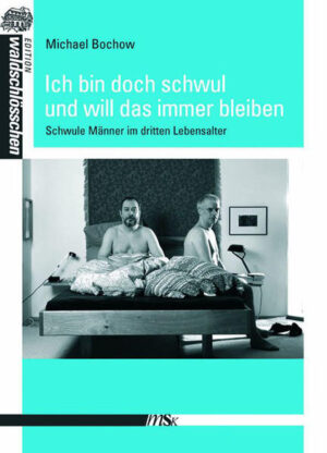 Alt und (doch nicht) allein? - Wie leben schwule Männer im Alter heute? Einer ist Jahrgang 1925, hatte schon in frühester Jugend homosexuelle Kontakte und blickt zufrieden auf ein erfülltes Leben zurück. Einsam ist er auch im Alter nicht. Ein Anderer dagegen war lange verheiratet, entdeckt seine Homosexualität erst mit sechzig und versteckt sie gegenüber seiner Familie und den Freunden. Wie soll er Kraft aus einer Gemeinschaft schöpfen, die ihn trägt? Ob Schwule Angst vorm Alter haben, ob sie im dritten Lebensalter einsam und versteckt leben, ob sie ein soziales Netz, Freunde und Kontakt zur Szene haben, hängt von vielen Bedingungen ab. Wovon und auf welche Weise sich ihre zu einem erheblichen Teil schwierige Situation verbessern ließe, hat der Berliner Soziologe Michael Bochow im Auftrag des Schwulen Forums Niedersachsen untersucht. 33 schwule Männer, die 55 Jahre alt und älter sind, hat er für seine Studie interviewt. Die Ergebnisse werden in Form einzelner, gut lesbarer und oft auch anrührender Lebensgeschichten präsentiert und einer Analyse unterzogen. Um den Blick nicht zu verengen, hat Bochow zum Vergleich auch einige deutlich jüngere Männer nach ihrer Lebenssituation befragt. Am Ende formuliert er die Anforderungen, die sich daraus ergeben: an die Schwulen selbst und ihre Community, an die Sozialpolitik und an die ganze Gesellschaft.