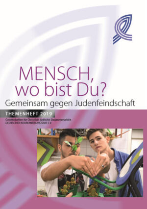 Dem Themenheft 2019 liegt ein 12-seitiges Heft "Blickpunkt Schule und Gemeinde" bei, welches Ideen und Anregungen bietet, wie das Jahresthema "Mensch, wo bist Du? Gemeinsam gegen Judenfeindschaft" in Schulen und für die Arbeit mit Kindern und Jugendlichen aufgegriffen werden kann.