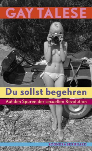 Neun Jahre von 1971 bis 1980 recherchierte Gay Talese für dieses Buch und setzte dafür sogar seine Ehe aufs Spiel. Er begleitete Hugh Hefner, den legendären Gründer des Playboy, sprach mit Dr. Alex Comfort, dem Autor des Bestsellers »The Joy of Sex«, er besuchte regelmäßig Massagesalons und lebte über Monate in einem Nudistencamp, in dem die freie Liebe propagiert und verwirklicht wurde. Mehrere Paare gewährten ihm über den gesamten Zeitraum Einblick in den Zustand ihres Ehelebens, ihre Affären, ihr Sexualleben, ihre Haltung zu Treue und Untreue. Talese war auf der Suche nach den Menschen und den Gründen, die in den Jahrzehnten nach dem zweiten Weltkrieg eine kulturelle Umwälzung in den USA ausgelöst hatten, wie es zuvor keine gab: die Sexuelle Revolution. »Du sollst begehren« ist nicht nur ein Glanzstück literarischen Journalismus, sondern ein Buch, das nichts von seiner Aktualität verloren hat. Denn die Sehnsüchte der Sexuellen Revolution schlummern weiter in uns allen und es bleibt die ungelöste Frage, wie freie Sexualität und monogame, bürgerliche Gesellschaft zusammenpassen.