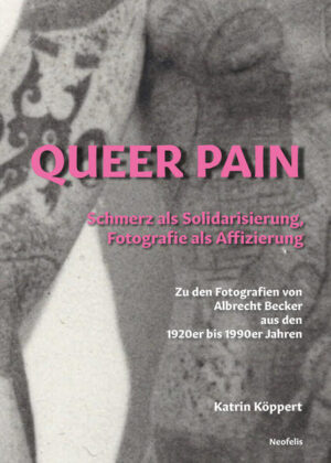 Queer Pain nimmt die Fotografie Albrecht Beckers in den Blick und mit ihr das Verhältnis von Schmerz und Begehren im Kontext vernakulärer Kultur und Amateurfotografie. Die mediale und visuelle Kulturgeschichte von Schmerz wird im Rahmen schwuler Geschichtsschreibung seit Anfang des 20. Jahrhunderts am Beispiel der visuellen Selbstrepräsentationen und privaten Bildquellen Beckers als eine Geschichte der queeren Affizierung erzählt. Sexualität wird in Folge dessen nicht länger als Kategorie der sichtbaren Identität und des ins Bild gesetzten autonomen Subjekts visualisiert, sondern als relationales und temporäres Intensitätsverhältnis über mehrere Sinnesregister wahrnehmbar. Fotografie besticht mit ihrer haptischen Qualität. Sie steckt an und aktiviert nicht nur ein subversives Potenzial, sondern auch Solidarität. Als queere Gefüge arbeiten die Fotografien Vergemeinschaftungsprozesse in den Vordergrund, die weniger auf Aspekte der Repräsentation von Identität festgelegt sind als vielmehr auf solche der Intensität und Dringlichkeit. Solidarität ist keine Frage nur der gleichen Gesinnung, sondern der affektiven Verbindung. Seit dem sogenannten affective turn in den Kultur- und Geschlechterwissenschaften stehen negative Gefühle wie Scham, Melancholie, Trauer und Depression auch im Zentrum queerer Politiken der Sorge. Eine queere Affekttheorie des Schmerzes fehlt aber bislang. Dieses Buch leistet daher einen wichtigen Beitrag für die Geschichte und Theorie der visuellen Kultur, der Queer Media Studies und Affekttheorie. Es stellt darüber hinaus selten veröffentlichtes Bildmaterial aus dem Konvolut Albrecht Beckers zusammen und ist allein schon fotografiehistorisch relevant. Fast das gesamte 20. Jahrhundert wird aus queerer Perspektive betrachtet, was mit Blick auf die Weimarer Zeit, den Nationalsozialismus und die Prä-Stonewall-Nachkriegszeit besonders spannungsreiche Lektüren verspricht.