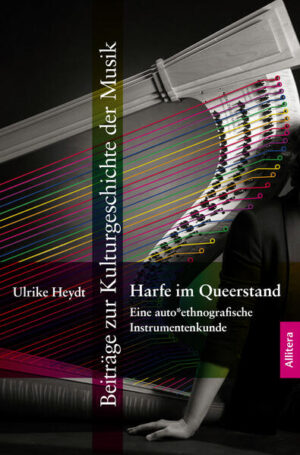 Sitzen zwei Harfenist*innen in der Theaterkantine. Sagt der eine zum anderen: »Bestimmt haben sich jetzt alle zwei Frauen vorgestellt.« Kein anderes Instrument scheint so mit Weiblichkeitsklischees beladen zu sein wie die Harfe. Sowohl in historischen Diskursen als auch in gegenwärtigen Alltagssituationen wird man immer wieder mit demselben Bild des Glissando hauchenden Rauschgoldengels konfrontiert. Doch was sind das eigentlich für Klischees und woher kommen sie? Warum sich sexistische Mythen um das Instrument so hartnäckig halten, das fragt die vorliegende auto*ethnografische Instrumentenkunde. Vor allem aber zeigt sie, wie vielseitig und bunt die Harfe ist, wenn sie jenseits ihrer Klischees erforscht wird.