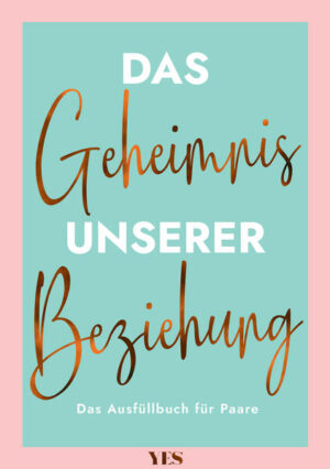 Wenn zwei sich lieben, erschaffen sie gemeinsam eine neue Welt. Aus dem einzigartigen Zusammenspiel ihrer Wünsche und Bedürfnisse, ihrer Vorstellungen und Ideale, ihrer Stärken, Schwächen und liebenswerten Eigenarten entsteht etwas Einzigartiges und Neues: ein eigenes Universum, das keinem anderen gleicht. Viele Paare wünschen sich, das ultimative Geheimrezept zu kennen, das die Liebe frisch und lebendig hält. Die Wahrheit ist: Ein Rezept, das für alle wirkt, gibt es nicht! Jede Beziehung hat ihre eigene geheime Rezeptur, jedes Paar erzeugt auf eine andere Weise den magischen Kitt, der beide verbindet. Mit diesem zeitgemäßen Ausfüllbuch begeben sich Paare auf die Suche nach ihrem individuellen Beziehungsgeheimnis. Anhand tiefgründiger und aufschlussreicher Fragen reisen sie in die Zeit des ersten Kennenlernens und die Phasen der größten Verliebtheit zurück. Sie ergründen, was sie als Paar ausmacht, wie sie Liebe und Nähe gestalten und wann sie ein starkes Team bilden. Fragen zur persönlichen Entwicklung, zu Wünschen und Zielen stärken das Wir-Gefühl und werfen einen Blick in die gemeinsame Zukunft. Das Buch unterstützt Paare jeden Alters und Geschlechts dabei, die Einzigartigkeit und Potenziale der eigenen Beziehung zu erkennen, um zu verstehen, was es braucht, damit ihre Liebe weiterwachsen kann. Ausgefüllt bietet es die wertvolle Chance, die persönliche Liebesgeschichte für immer festzuhalten, um sich später daran zu erinnern.